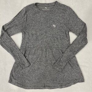 Abercrombie Kids Grey Long Sleeve Top - Size 15/16
